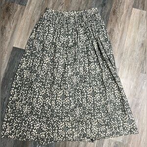 Patagonia Green and Beige Maxi Skirt Size Small